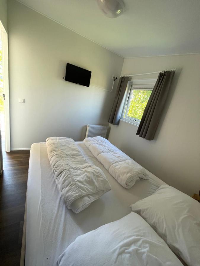 Camping De Duinhoeve Chalet Zeeland Not For Companies เบิร์กฮามสเตเดอ ภายนอก รูปภาพ